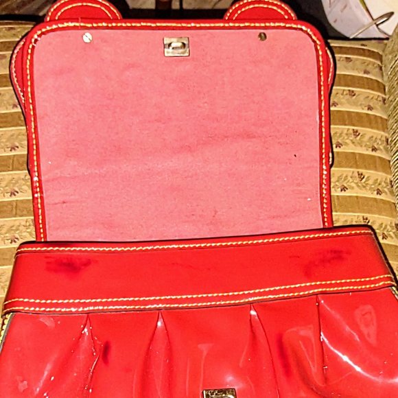 Fendi Tulipano Patent Leather B (Buckle) Rare Vintage Handbag - Picture 7 of 16